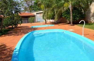 Aréa de lazer em jardinopolis, 01 dormitorio, sala ampla, banheiro e área de serviço, área gourmet com churrasqueira, pia, 02 banheiros, 02 piscinas,