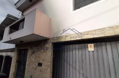 Sobrado reformado com 03 dormitórios e 02 vagas próximo ao Shopping da Mooca