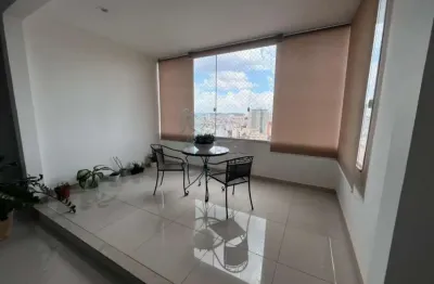Apartamento de 157m² com 03 quartos sendo 01 suíte à venda - Centro