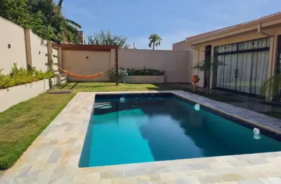 Casa térrea de 425m² com 04 quartos sendo 01 suíte à venda - São Joaquim da Barra