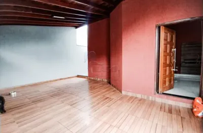 Casa de 143m² com 03 quartos sendo 01 suíte à venda em condomínio - Villas Mabel