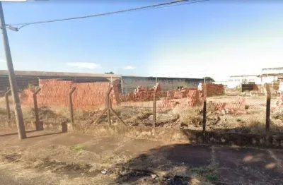 Excelente terreno próximo à rotatória da av. Cpsta e Silva com Thomáz Alb. Whately