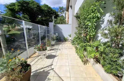 Casa sobrado com 03 quartos sendo 01 suíte para venda - Jardim Macedo