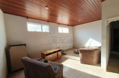 Casa com 4 quartos à venda no Centro, Brodowski 