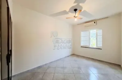 Casa comercial de 256m² com 03 salas para locação - Jardim Macedo