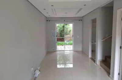 Casa de 03 quartos com 103m² para locação e venda em condomínio - Vila do Golf