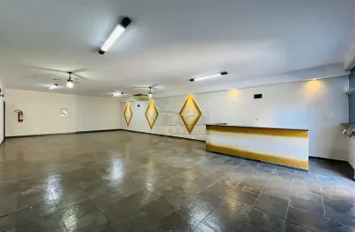 Galpão comercial de 200m² com estacionamento frontal para locação - Jardim Sumaré