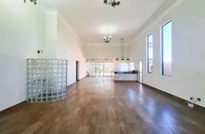 Casa térrea de 227m² com 03 quartos para locação - Vila do Golf