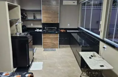 Casa de 280m² com 03 suítes para locação e venda - Parque Residencial Lagoinha