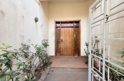 Casa mista de 598m² com 04 quartos para locação e venda - Jardim Canadá