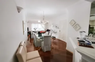 Apartamento de Alto Padrão no Edifício Orquídeas. Suzano, SP; 3 quartos, sendo 1 suíte; 2 vagas de garagem coberta; piscina.