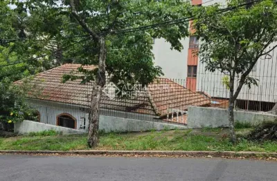 Casa com 3 quartos à venda na rua luzitana, 1141, higienópolis, porto alegre, 330 m2 por r$ 1.200.000