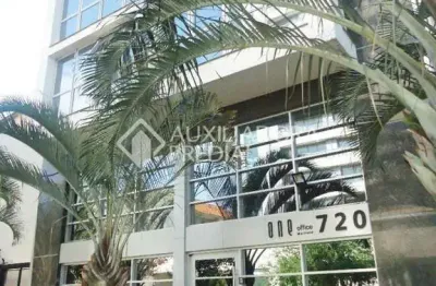 Sala comercial à venda na avenida mariland, 720, auxiliadora, porto alegre, 60 m2 por r$ 450.000