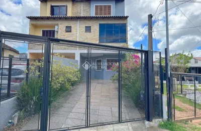 Casa com 3 quartos à venda na rua dos carijós, 324, espírito santo, porto alegre, 187 m2 por r$ 699.000