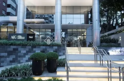 Sala comercial à venda na rua anita garibaldi, 1143, mont serrat, porto alegre, 33 m2 por r$ 550.000