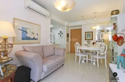 Apartamento com 2 quartos à venda na rua jari, 359, passo da areia, porto alegre, 68 m2 por r$ 660.000