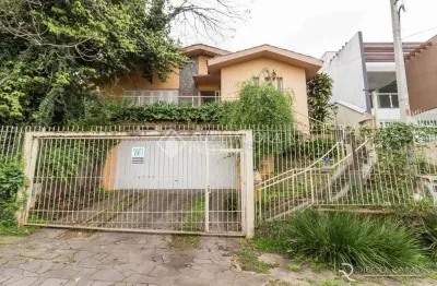 Casa com 3 quartos à venda na rua osmar amaro de freitas, 71, jardim itu sabará, porto alegre, 289 m2 por r$ 890.000