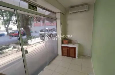 Ponto comercial à venda na rua doutor barros cassal, 697, floresta, porto alegre, 45 m2 por r$ 400.000