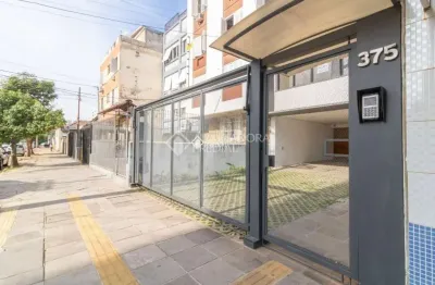 Sala comercial à venda na rua barão do gravataí, 375, menino deus, porto alegre, 30 m2 por r$ 114.000