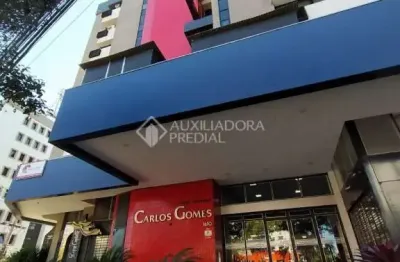 Sala comercial à venda na avenida carlos gomes, 1610, três figueiras, porto alegre, 74 m2 por r$ 425.000