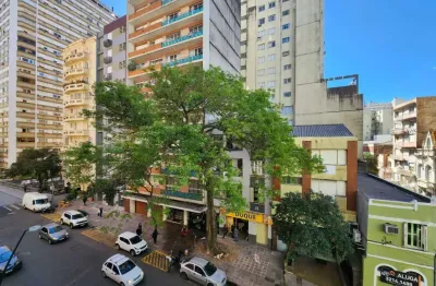 Apartamento com 3 quartos à venda na rua duque de caxias, 1405, centro histórico, porto alegre, 171 m2 por r$ 590.000
