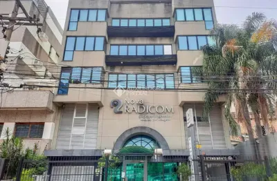 Sala comercial à venda na avenida érico veríssimo, 624, menino deus, porto alegre, 35 m2 por r$ 135.000