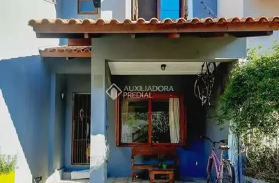 Casa em condomínio fechado com 3 quartos à venda na rua alcebíades ribeiro, 32, aberta dos morros, porto alegre, 107 m2 por r$ 470.000