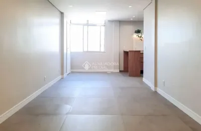 Apartamento com 3 quartos à venda na rua avaí, 22, centro histórico, porto alegre, 80 m2 por r$ 399.000