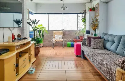 Apartamento com 2 quartos à venda na rua delfino riet, 520, santo antônio, porto alegre, 69 m2 por r$ 330.000