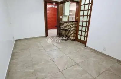 Apartamento com 1 quarto à venda na avenida ijuí, 527, petrópolis, porto alegre, 39 m2 por r$ 199.000