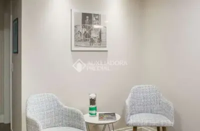 Apartamento à venda na rua general andrade neves, 14, centro histórico, porto alegre, 123 m2 por r$ 387.000