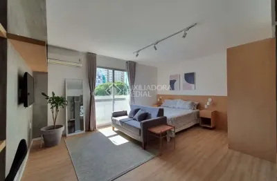 Apartamento com 1 quarto à venda na rua duque de caxias, 1705, centro histórico, porto alegre, 42 m2 por r$ 348.000