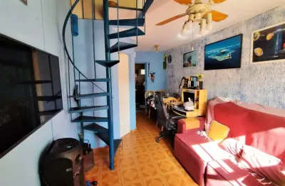 Casa em condomínio fechado com 2 quartos à venda na avenida vicente monteggia, 2772, cavalhada, porto alegre, 50 m2 por r$ 130.000