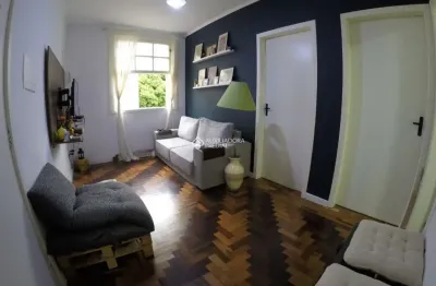 Apartamento com 2 quartos à venda na rua leão xiii, 67, cidade baixa, porto alegre, 50 m2 por r$ 235.000