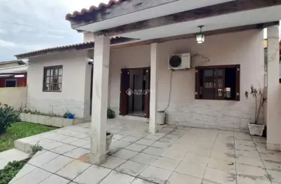 Casa com 2 quartos à venda na rua curiós, 175, jardim algarve, alvorada, 120 m2 por r$ 350.000