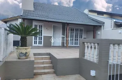 Casa com 3 quartos à venda na rua condores, 57, jardim algarve, alvorada, 350 m2 por r$ 535.000
