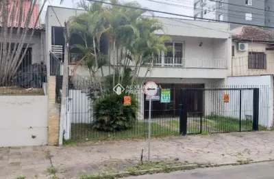 Casa em condomínio fechado com 3 quartos à venda na avenida professor paula soares, 616, jardim itu sabará, porto alegre, 251 m2 por r$ 700.000