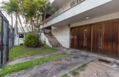 Casa em condomínio fechado com 3 quartos à venda na avenida professor paula soares, 616, jardim itu sabará, porto alegre, 251 m2 por r$ 700.000