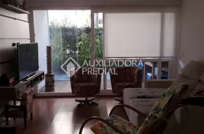 Apartamento com 3 quartos à venda na rua doutor carlos renato r. fonseca, 125, jardim itu sabará, porto alegre, 126 m2 por r$ 869.000