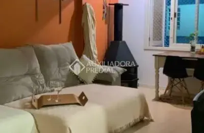 Apartamento com 1 quarto à venda na Rua Santos Dumont, 577, Floresta, Porto Alegre, 64 m2 por R$ 218.500