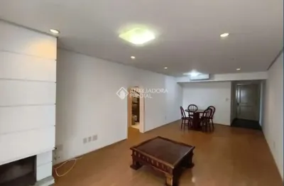 Apartamento com 2 quartos para alugar na rua marquês do pombal, 761, moinhos de vento, porto alegre, 116 m2 por r$ 4.900