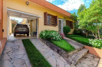 Casa com 3 quartos à venda na Rua Doutor Derly Monteiro, 600, Jardim Itu Sabará, Porto Alegre, 200 m2 por R$ 920.000