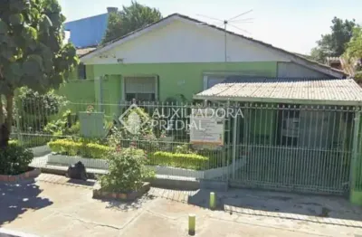 Casa com 2 quartos à venda na Avenida Duque de Caxias, 345, Maringá, Alvorada, 80 m2 por R$ 350.000