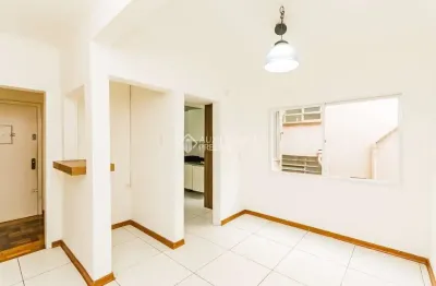Apartamento com 3 quartos para alugar na Avenida Cristóvão Colombo, 2075, Floresta, Porto Alegre, 85 m2 por R$ 2.250