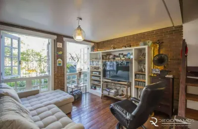 Casa em condomínio fechado com 4 quartos à venda na rua germano gundlach, 0127, chácara das pedras, porto alegre, 200 m2 por r$ 1.890.000