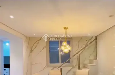Casa em condomínio fechado com 3 quartos à venda na avenida benno mentz, 884, vila ipiranga, porto alegre, 388 m2 por r$ 1.330.000