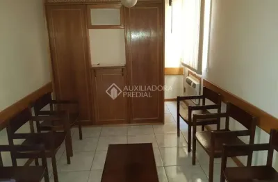 Sala comercial à venda na rua general vitorino, 53, centro histórico, porto alegre, 41 m2 por r$ 89.000