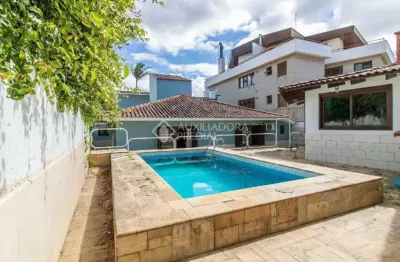 Casa com 3 quartos à venda na rua monte alverne, 110, chácara das pedras, porto alegre, 275 m2 por r$ 1.900.000