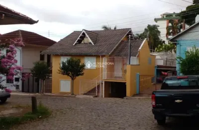 Casa em condomínio fechado com 3 quartos à venda na rua comendador sílvio toigo, 1052, rio branco, caxias do sul, 233 m2 por r$ 600.000