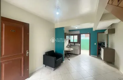 Casa com 2 quartos à venda na joão alves osorio, 153, diamantino, caxias do sul, 75 m2 por r$ 270.000